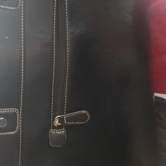 BLACK bag. Perfect for travel or work. Many pockets on outside and inside. - Picture 8 of 11